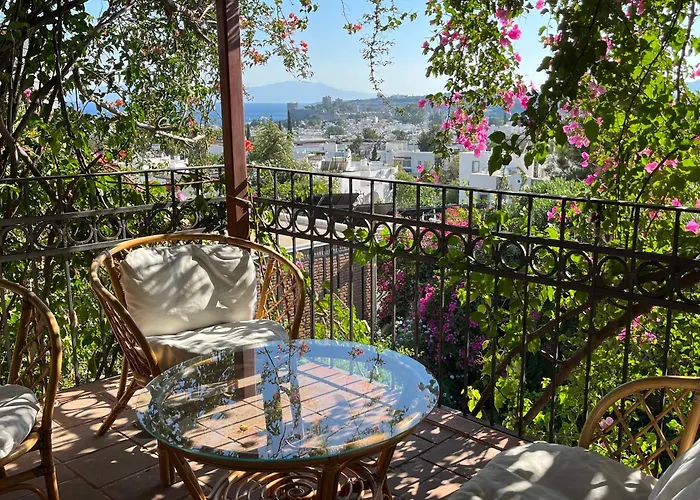 Villa Triplex With Private Pool And Garden *