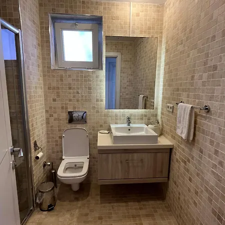 Triplex With Private Pool And Garden